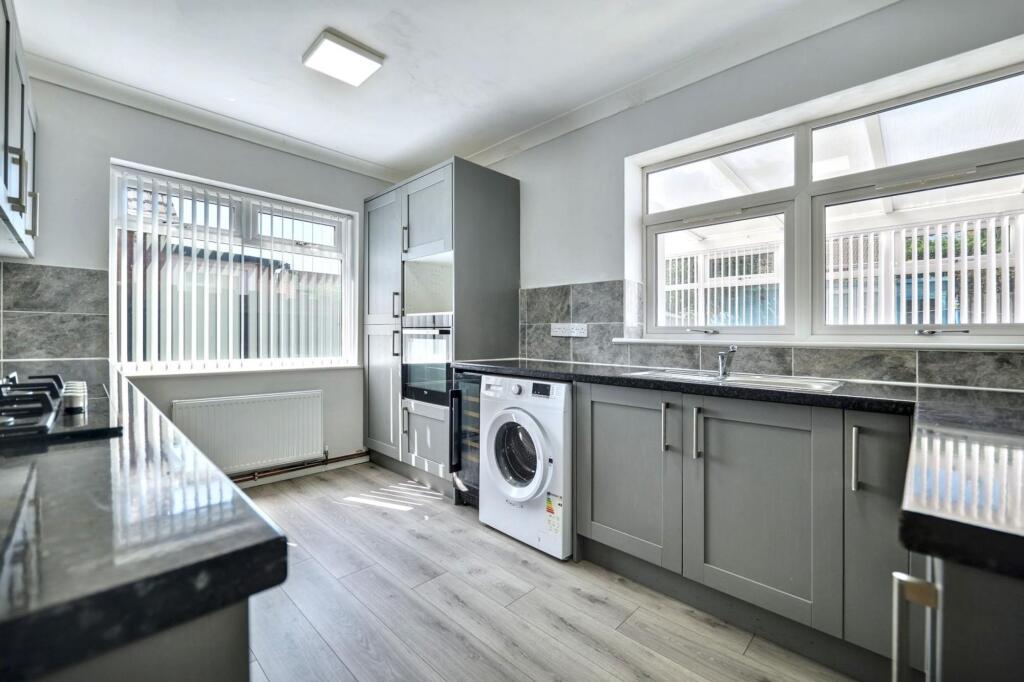 Goodyers End Lane, Bedworth, CV12 photo 3
