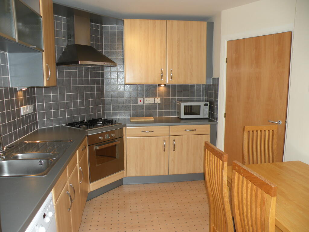 House in Aberdeen - More