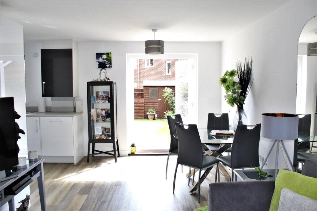 Darwin Avenue, Dartford, Kent, DA1 - View 4
