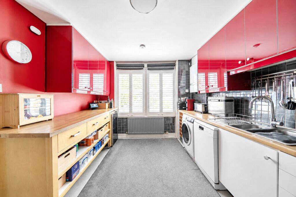 Apartment in London - View 5