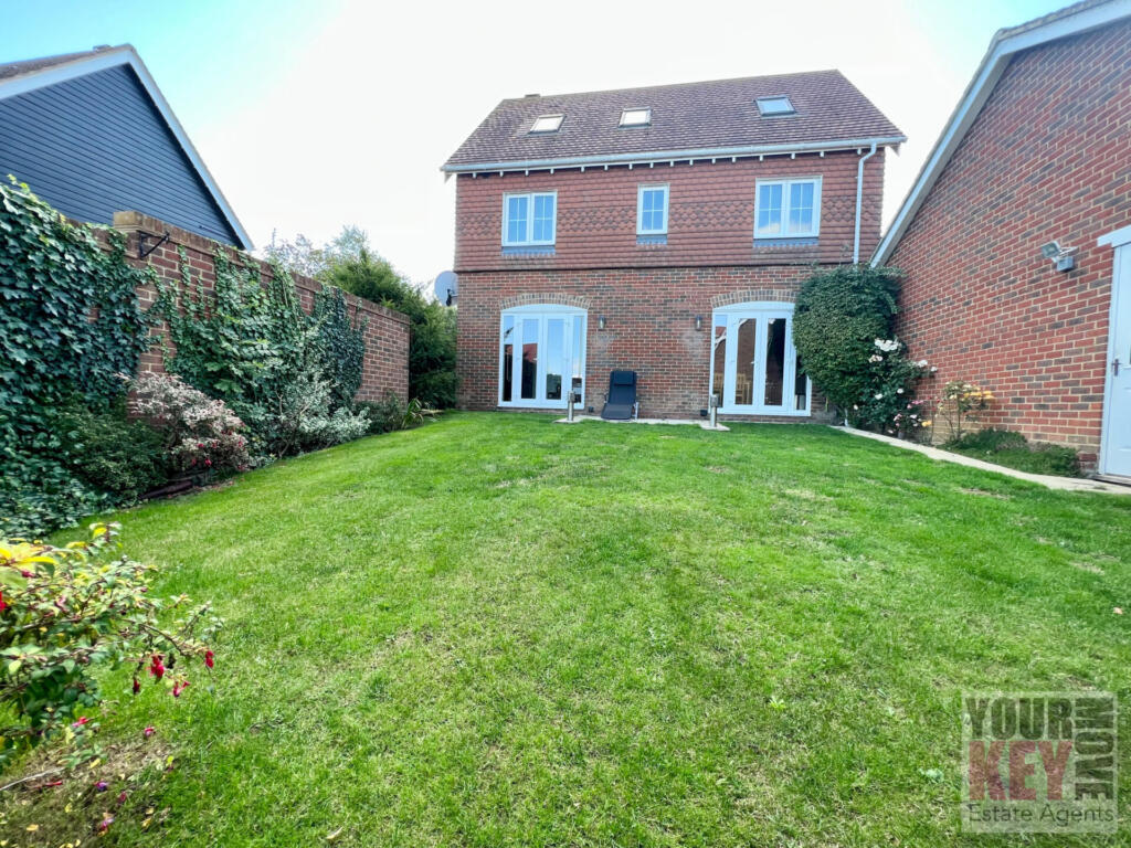 House in Canterbury - View 4