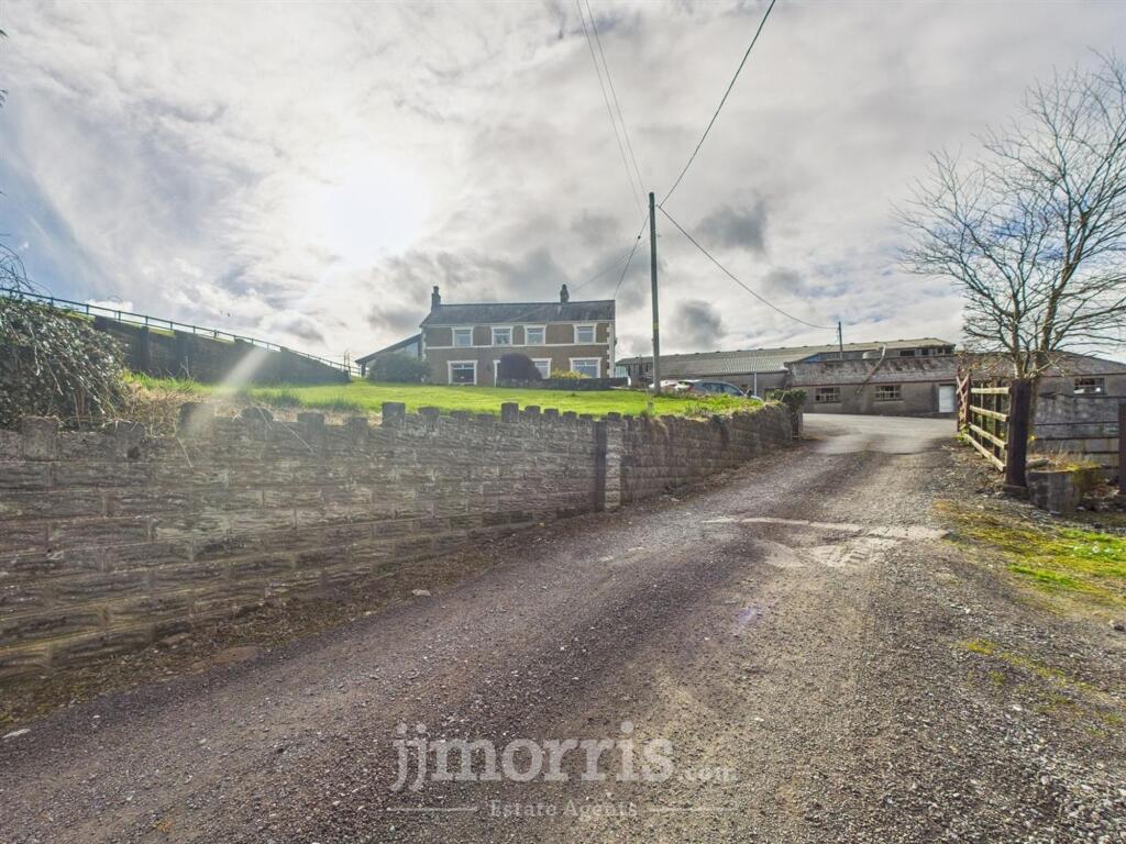 House in Swansea - View 2