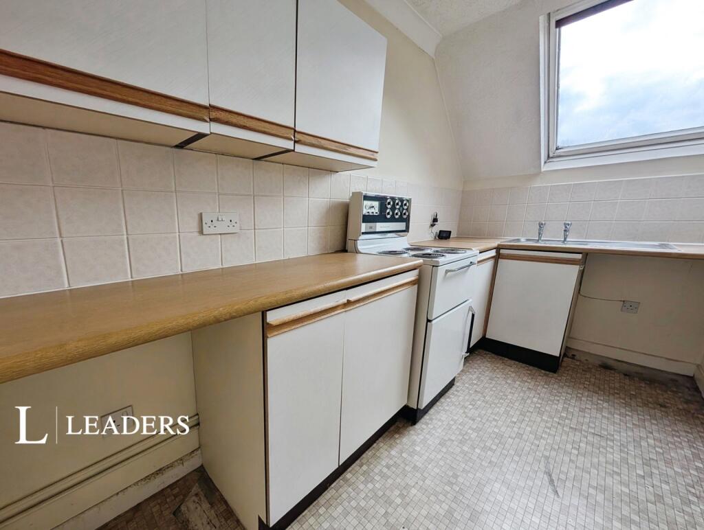 Apartment in Brighton - View 4