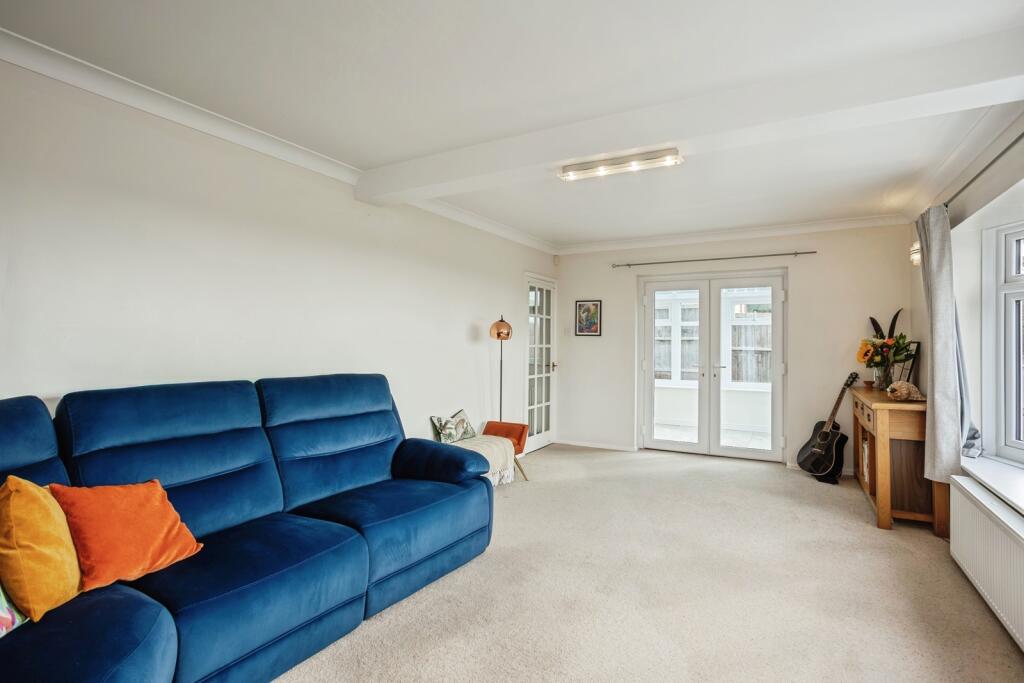 House in Rushcliffe, Orston - More
