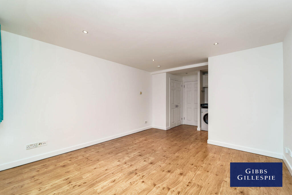 Apartment in Harrow - View 4