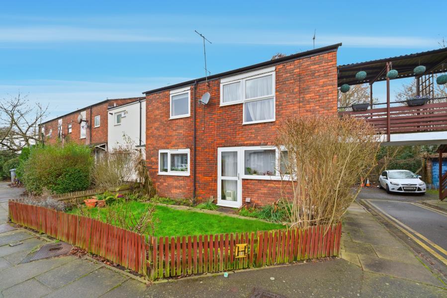 Main image of property: Braybourne Close, UB8