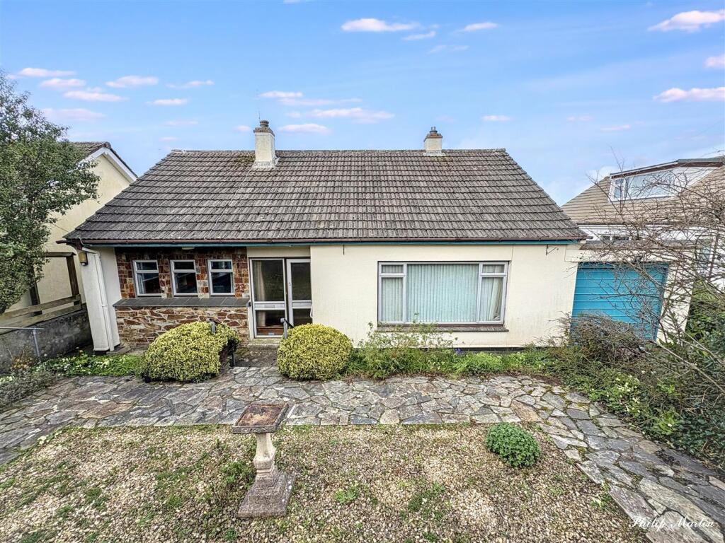 Main image of property: Park View, Truro