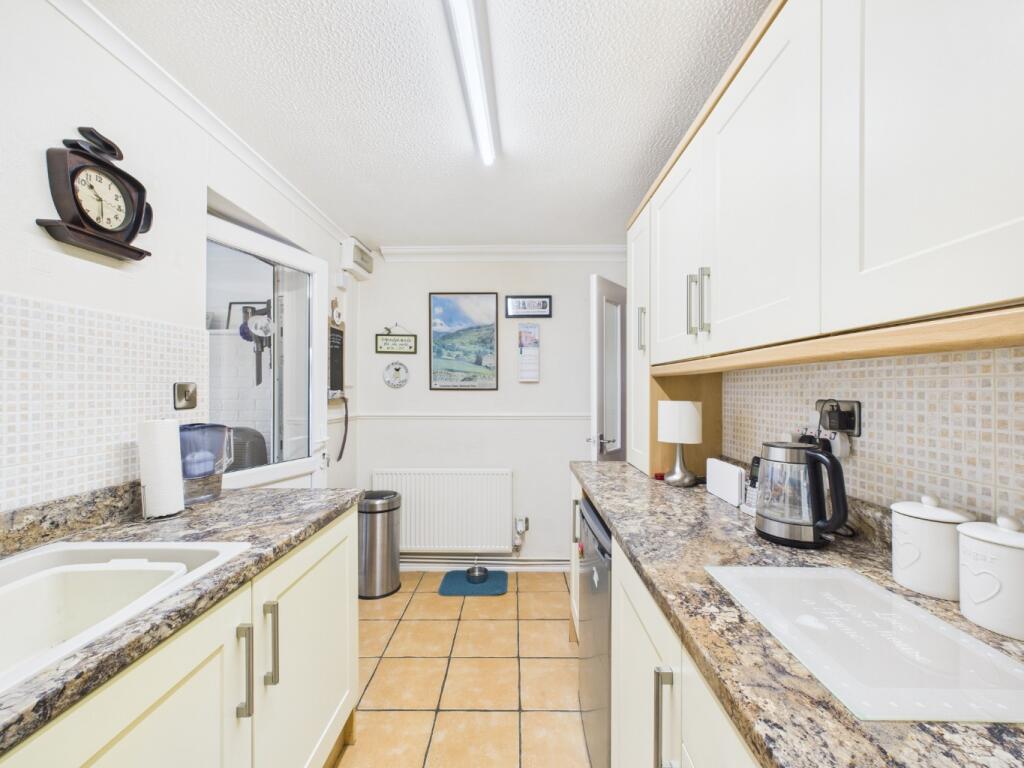 Langley Park, Kingswood, Hull, HU7 3EN photo 3