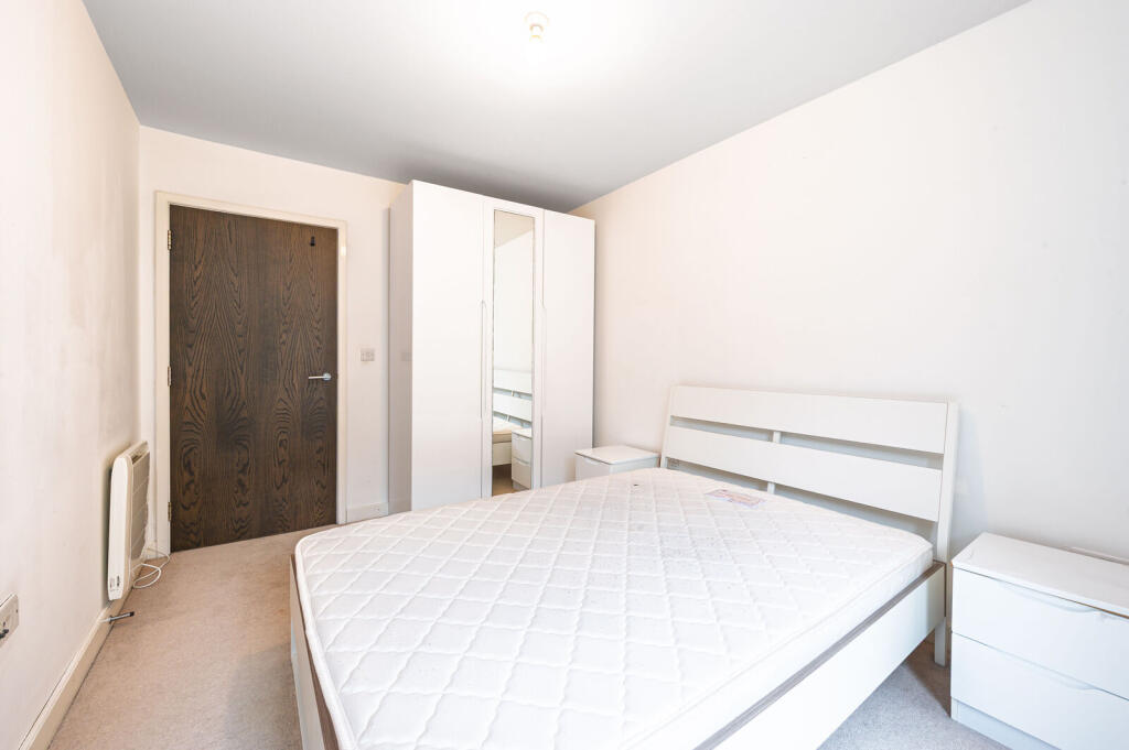 Apartment in London - More