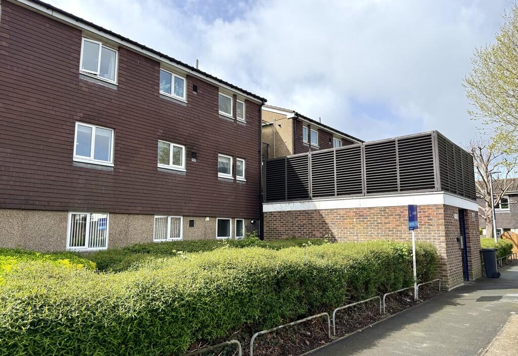Main image of property: Widgeon Close, Gosport