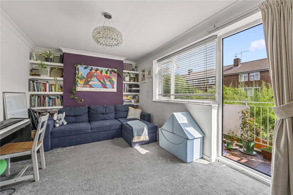 Apartment in Twickenham - More