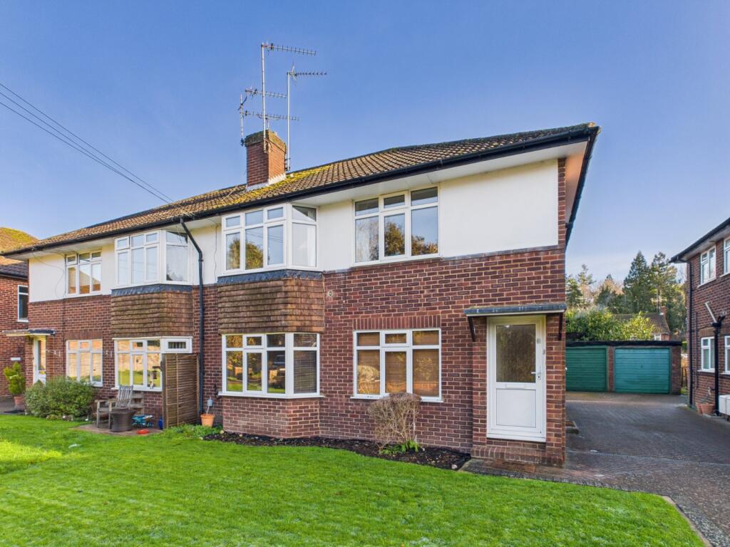 Main image of property: Hither Meadow, Chalfont St. Peter, Gerrards Cross, Buckinghamshire, SL9