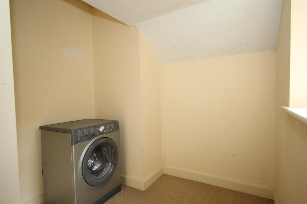 Apartment in Wakefield - More