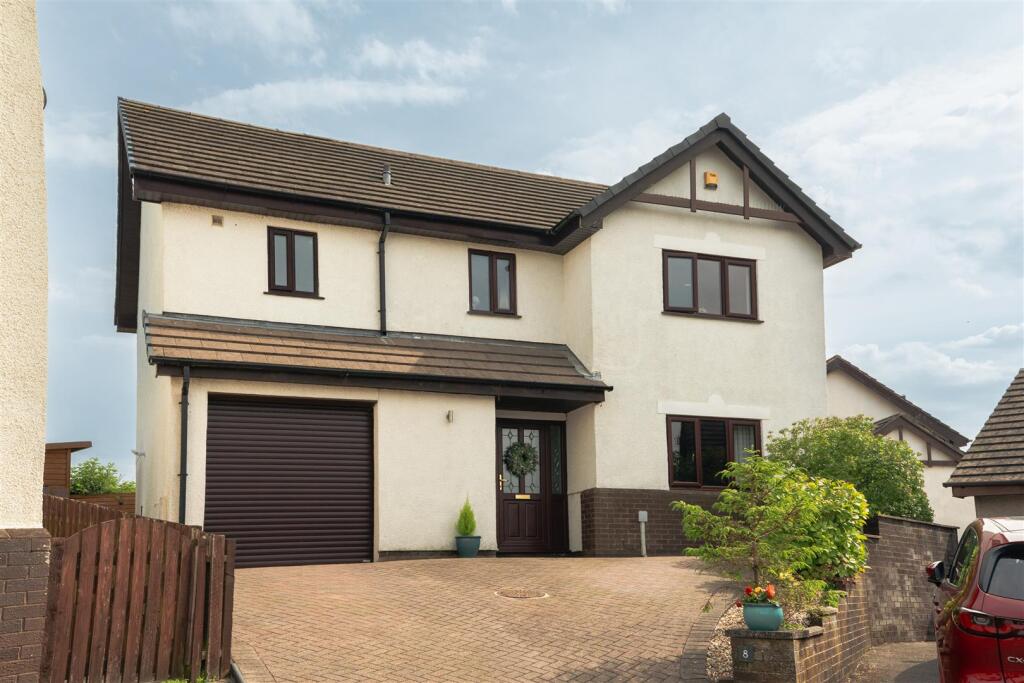 3-bed detached on Levens Close, Dalton-In-Furness, £370,000