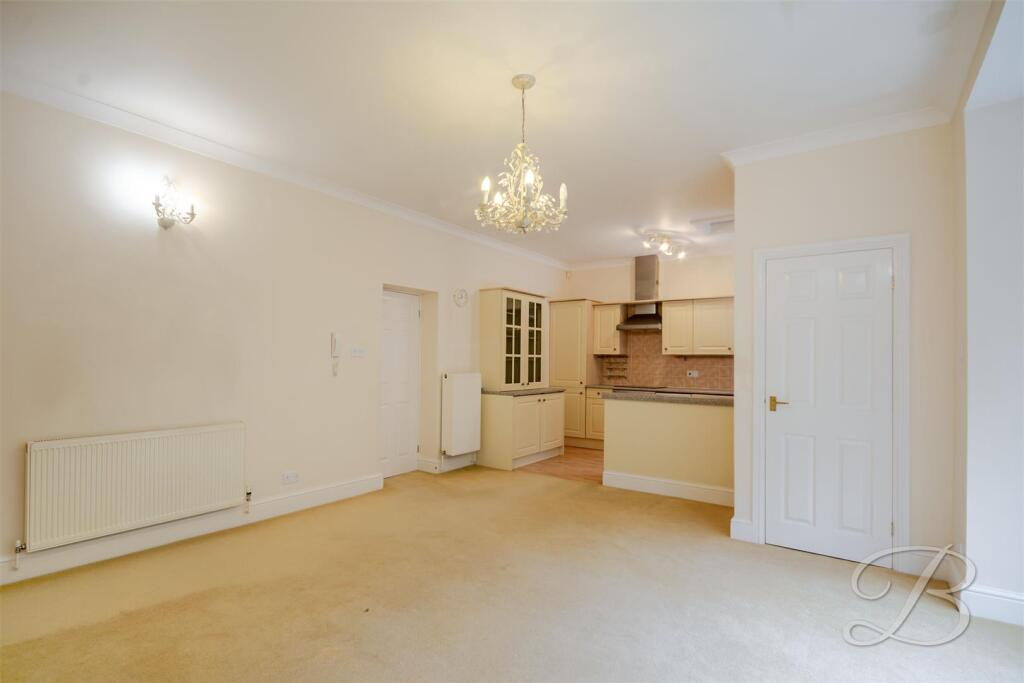 Apartment in Nottingham - View 4