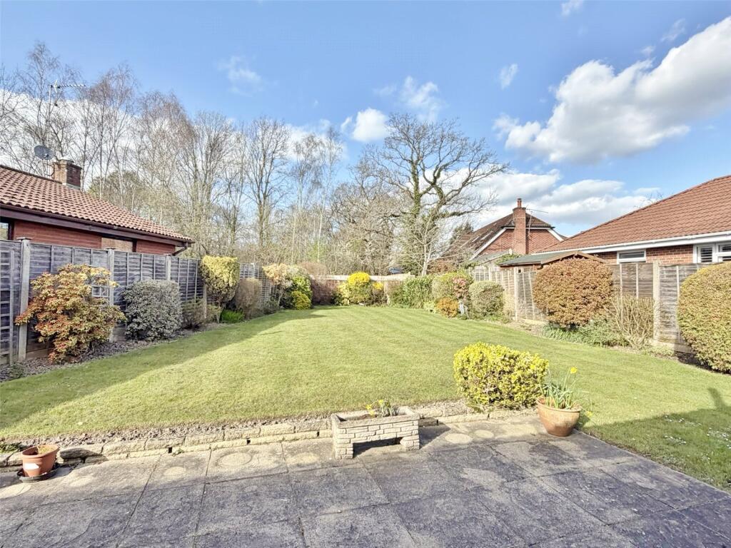 Keswick Way, Verwood, Dorset, BH31 photo 2