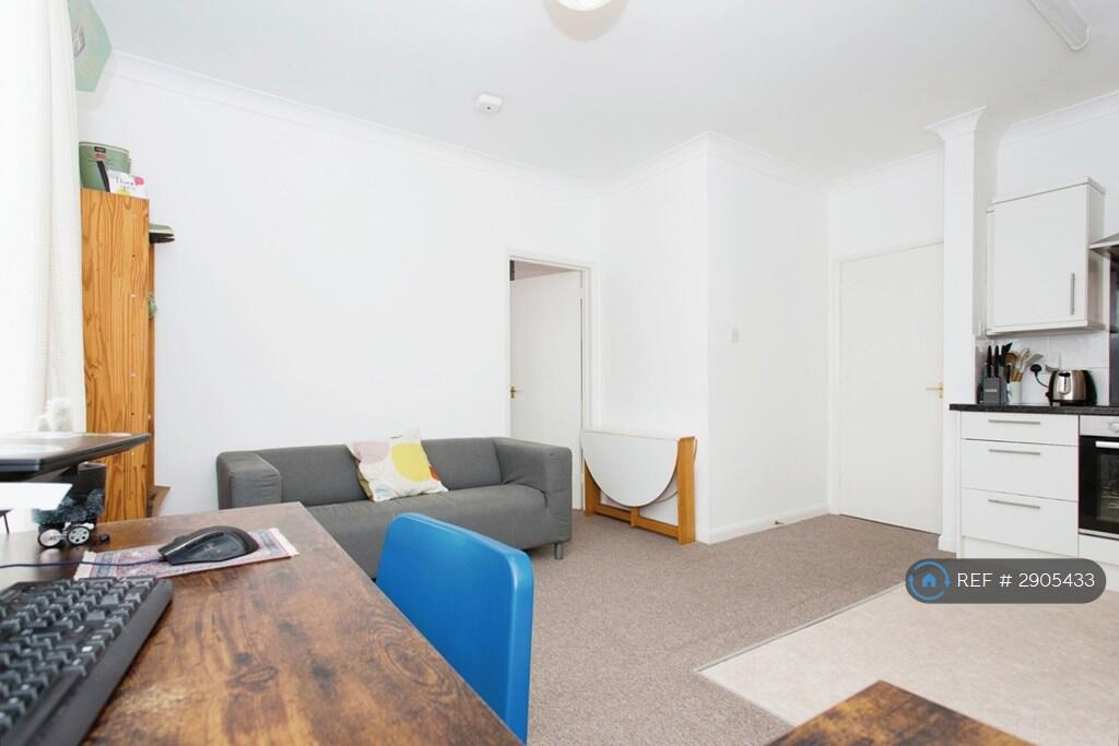 Main image of property: Cavendish Road, Cambridge, CB1