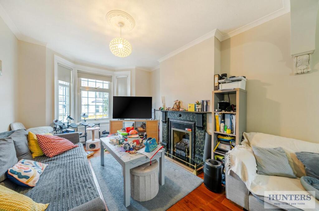 House in London - View 2