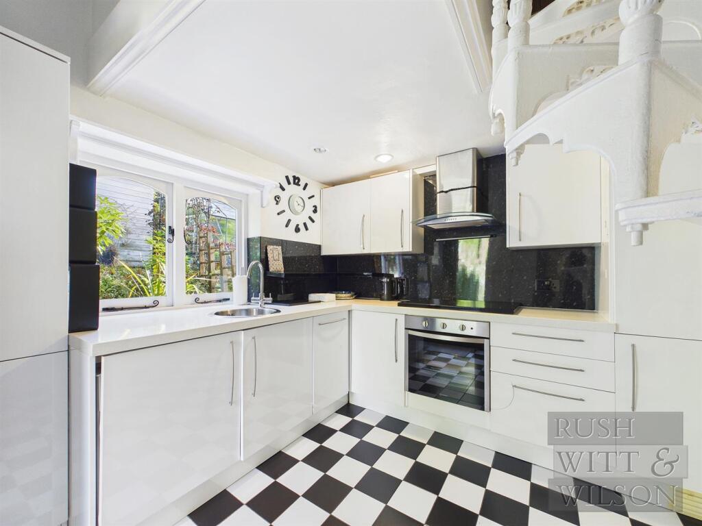 Furnace Lane, Broad Oak, Rye - More