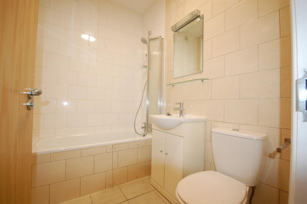 Apartment in London - More