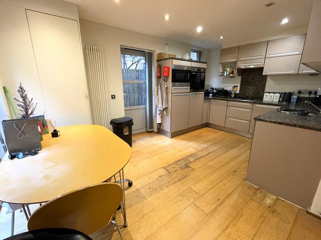 Main image of property: Elizabeth Mews, Kay Street, London, E2