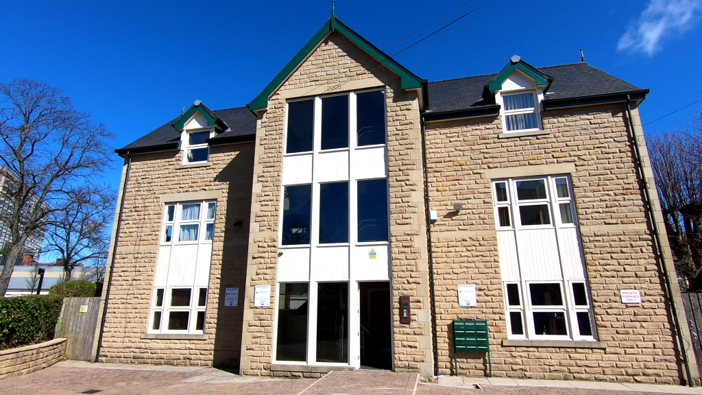 Main image of property: Flat 1aa, 1 Broomgrove Crescent, Broomhill, S10 2LQ