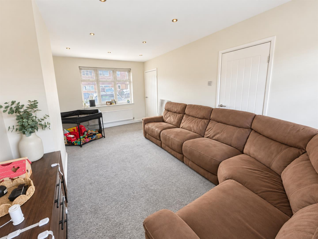 House in Taunton - View 3