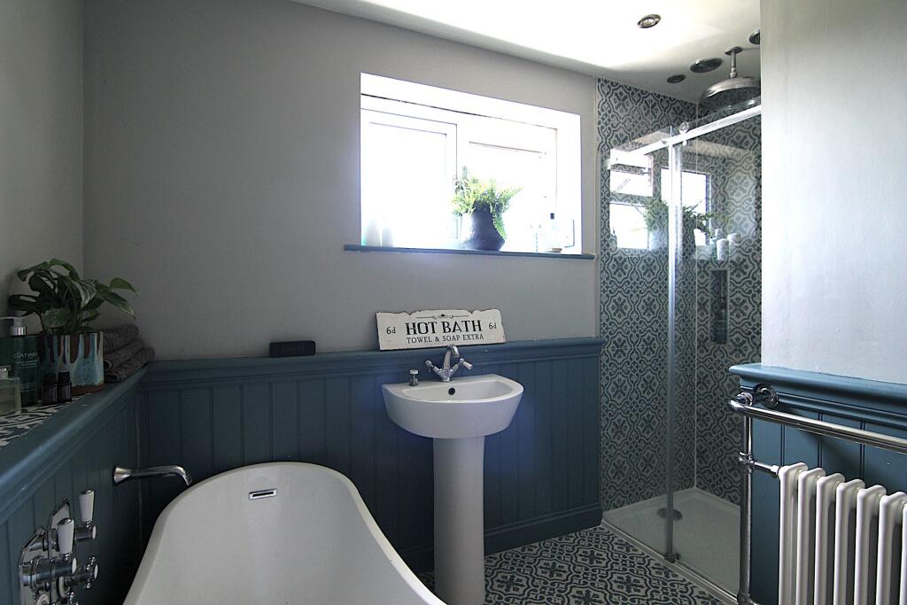 House in Chew Magna, Bath and North East Somerset - More