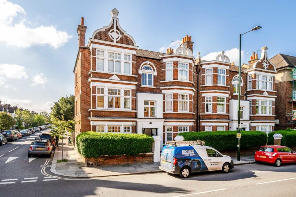 Main image of property: Mortlake High Street, Mortlake