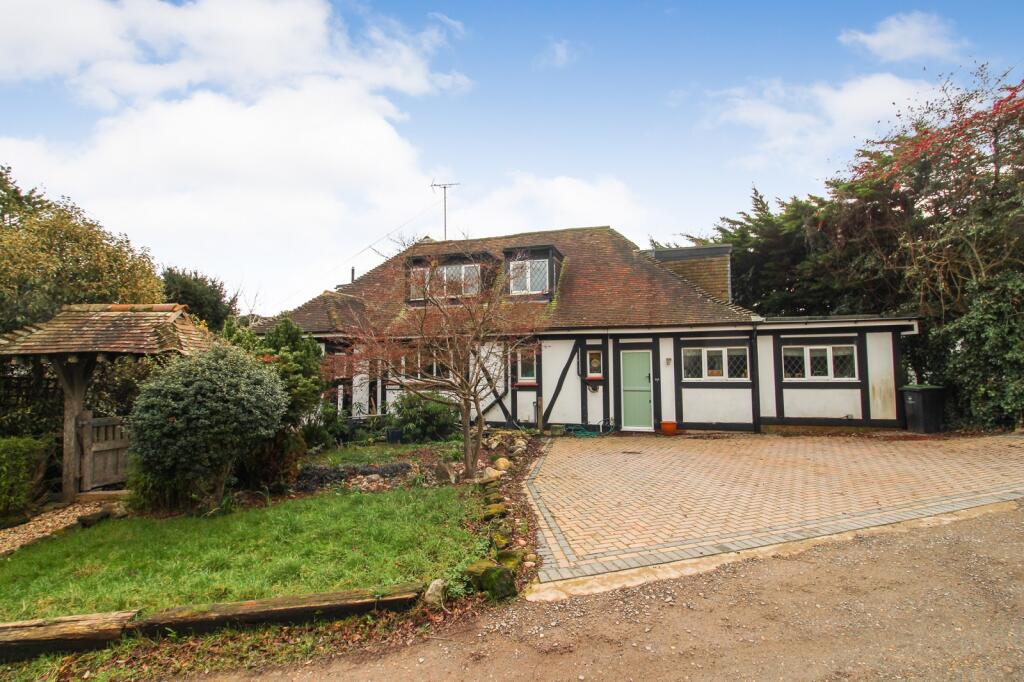 Main image of property: Newling Way, Worthing, West Sussex. BN13 3DG