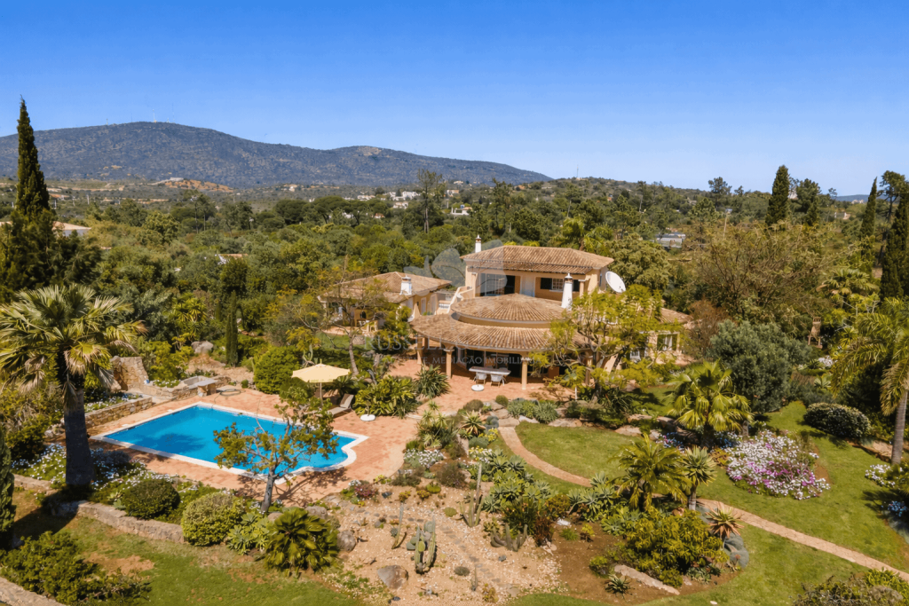 Main image of property: Algarve, Quelfes