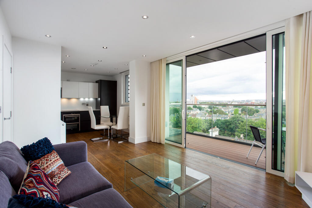 Apartment in London - View 3
