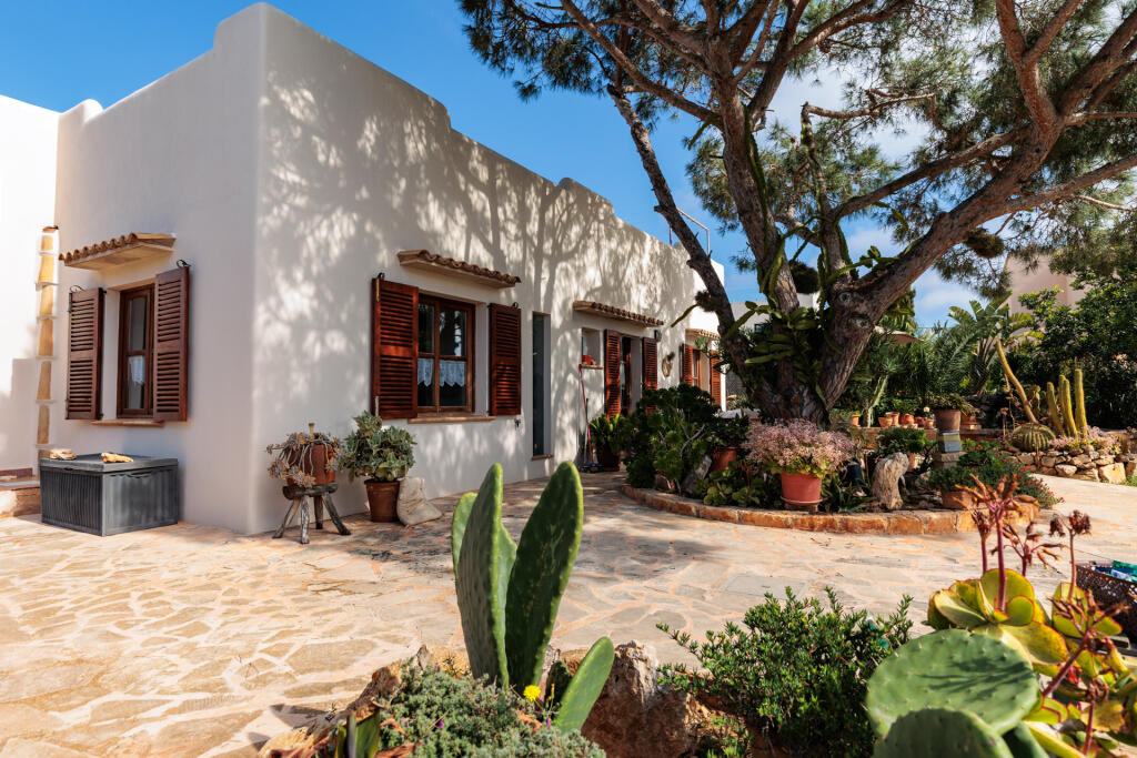 Main image of property: Balearic Islands, Mallorca, Cala Llombards