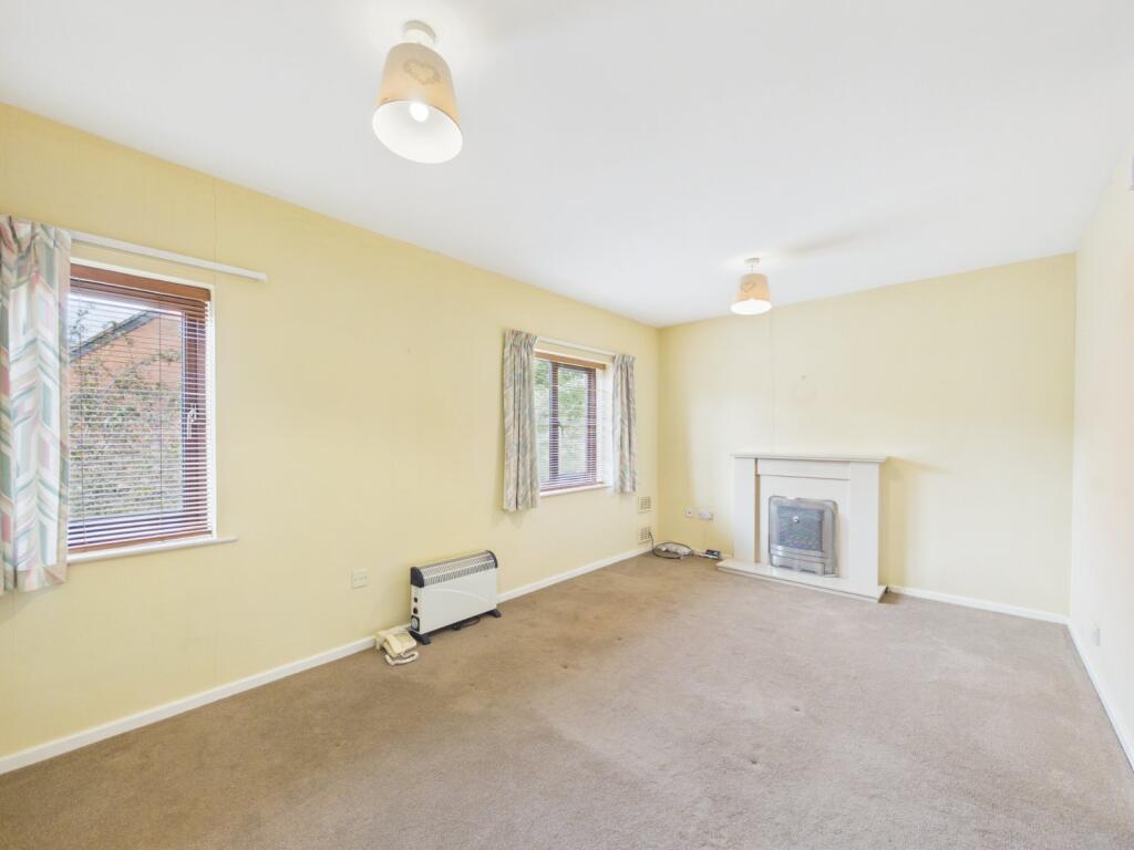 Apartment in Worcester - View 2