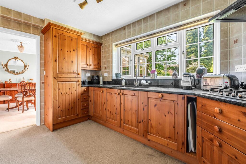 House in Knebworth - More