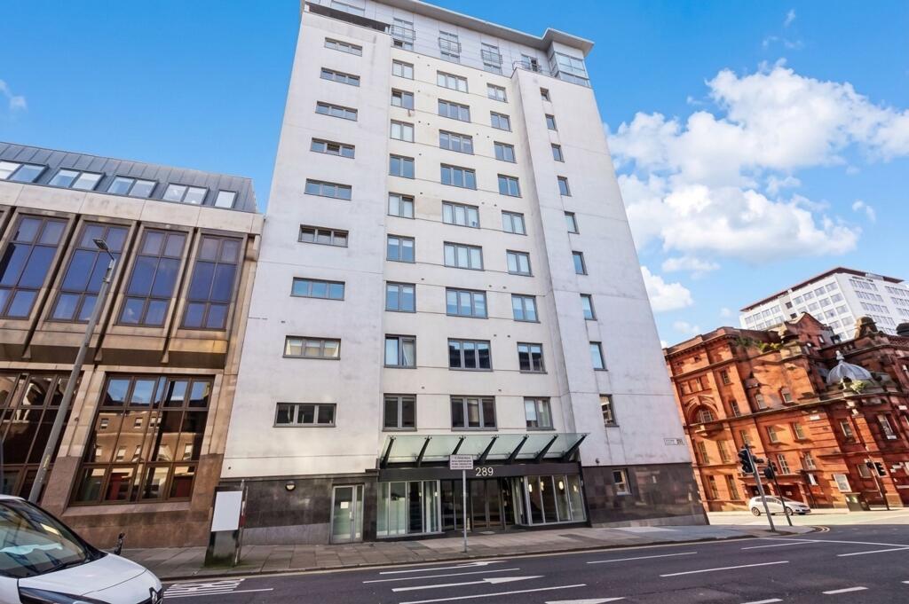 Main image of property: Bath Street, Glasgow, G2