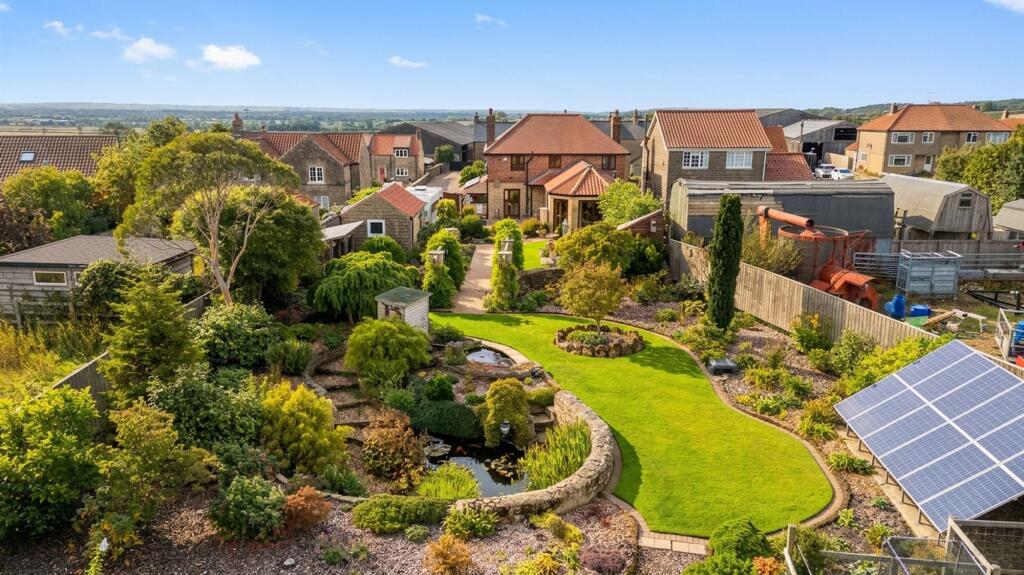 House in York, Wilton - View 2