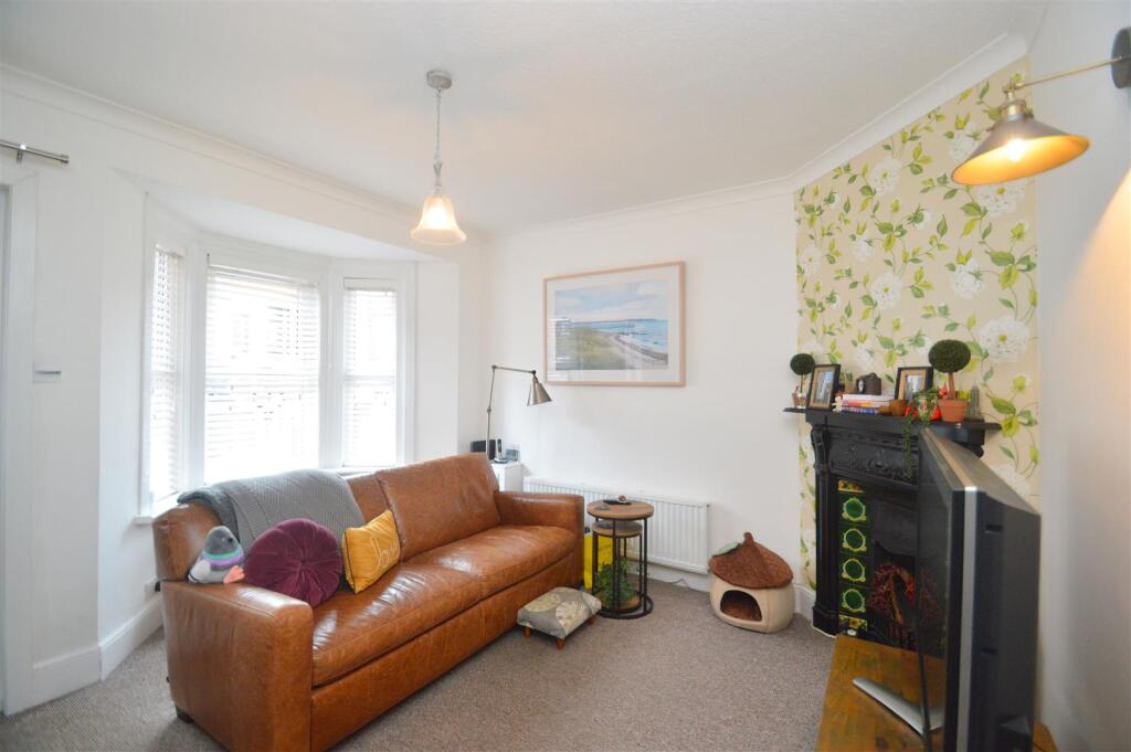 House in Portsmouth - View 5
