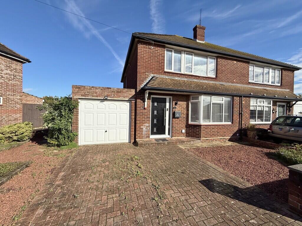 3-bed semi-detached on Karen Avenue, Drayton, £360,000