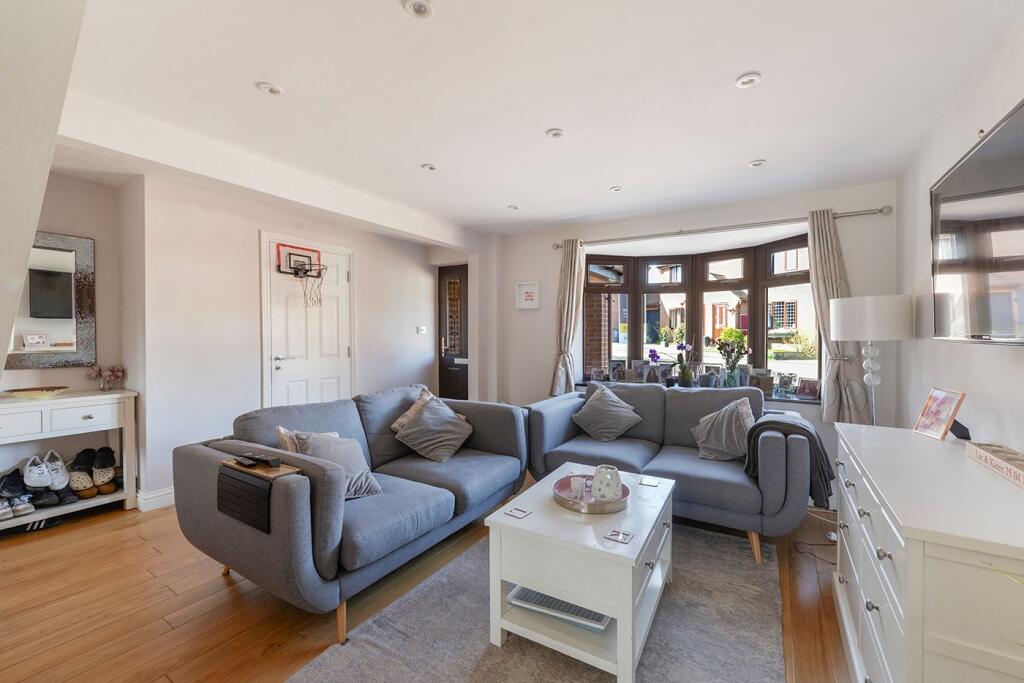 The Croft, Leybourne, West Malling, Kent, ME19 5QD photo 3
