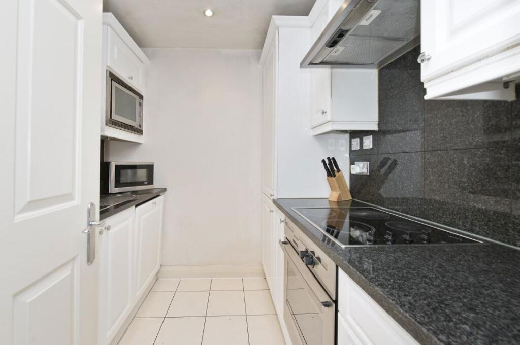 Apartment in London - View 3