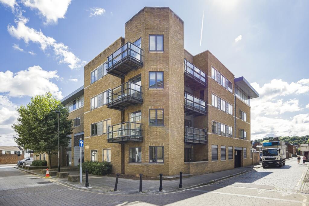 Main image of property: Collington Street London SE10