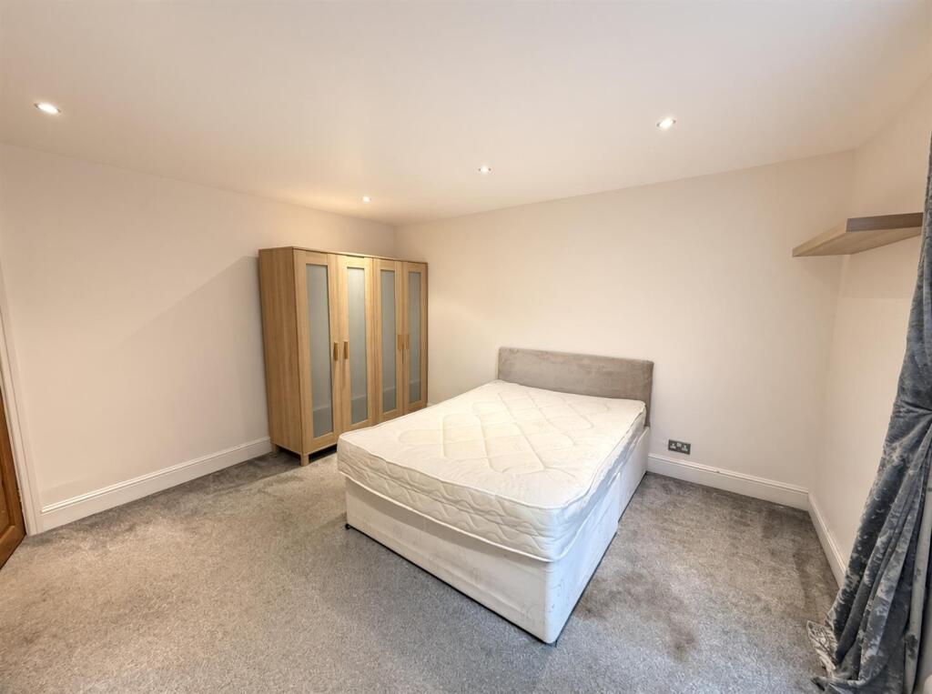 House in Stockport - View 5