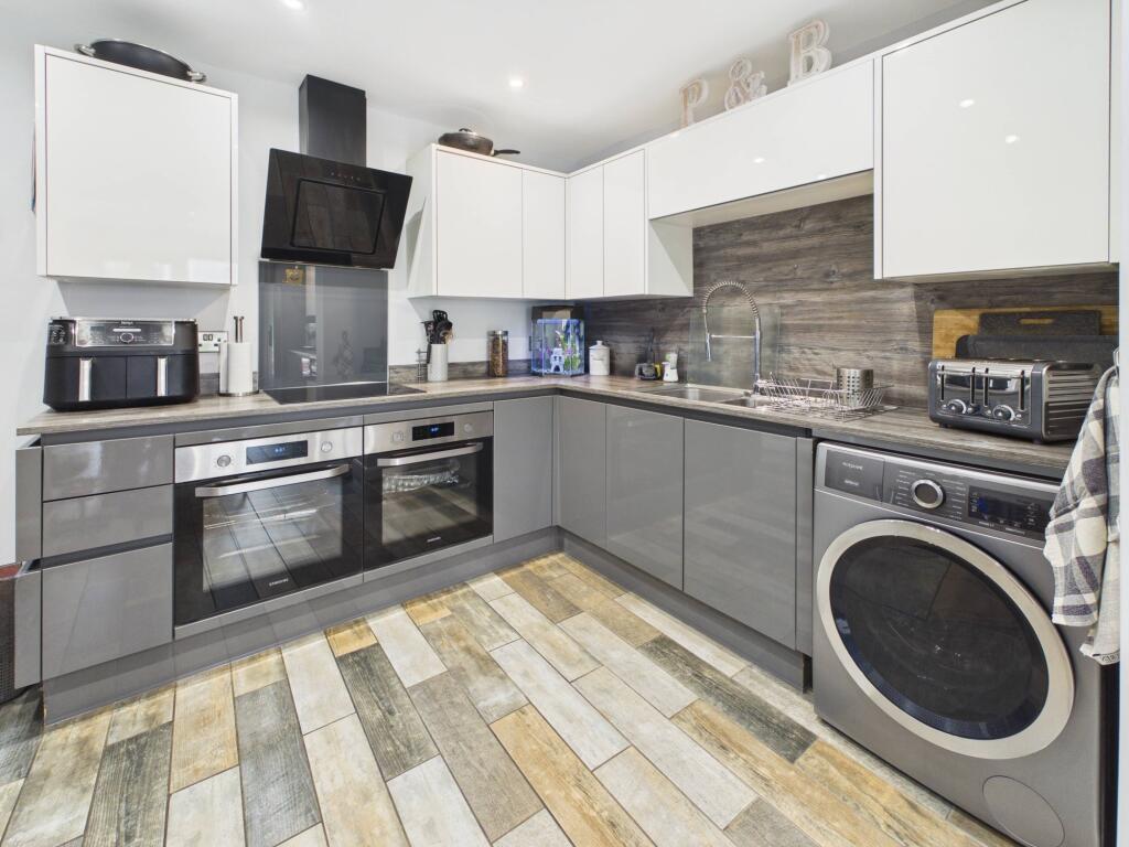 House in Derby - View 5