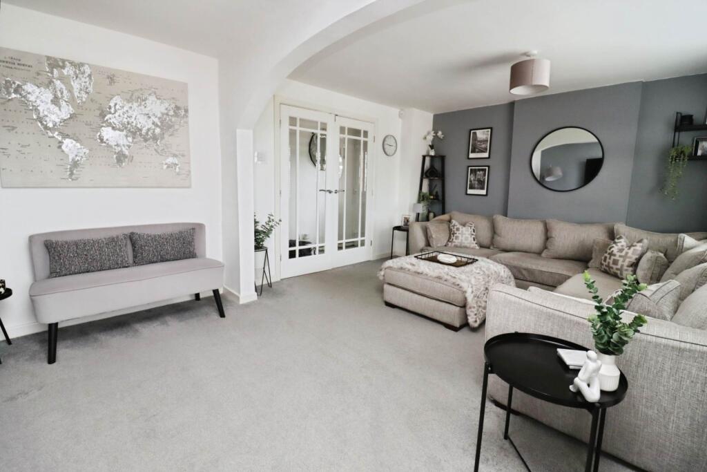 House in Wirral, Liverpool City Region - View 2
