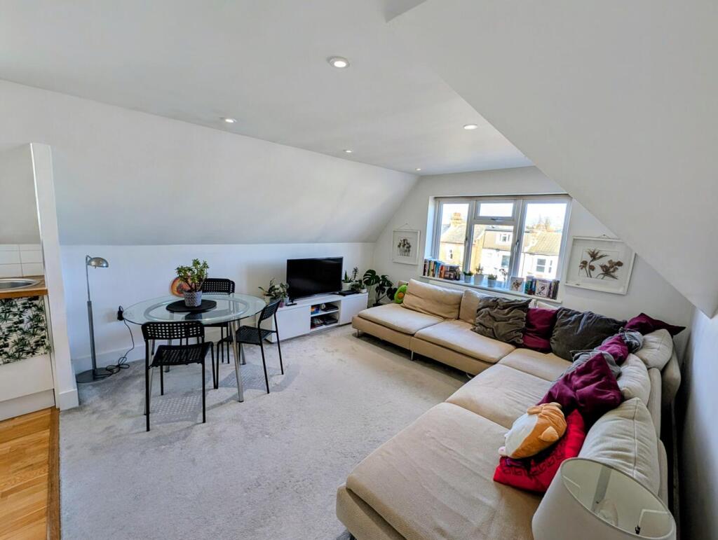 Haydons Road, Wimbledon, London photo 4