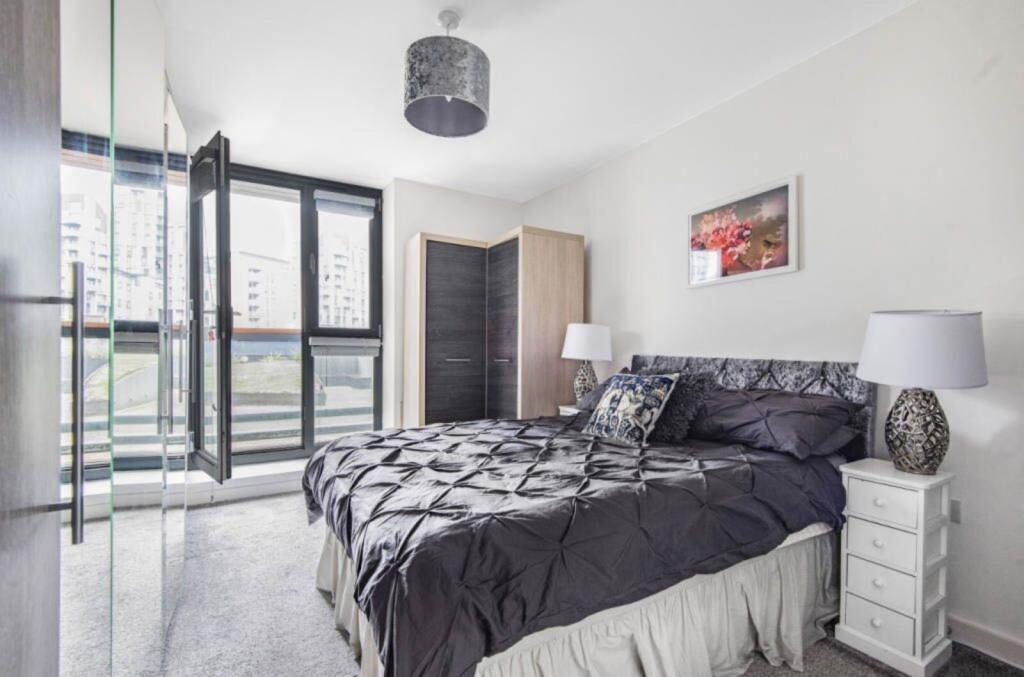 Apartment in London - More