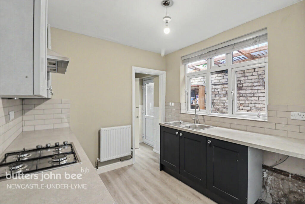 House in Stoke-on-Trent - View 5