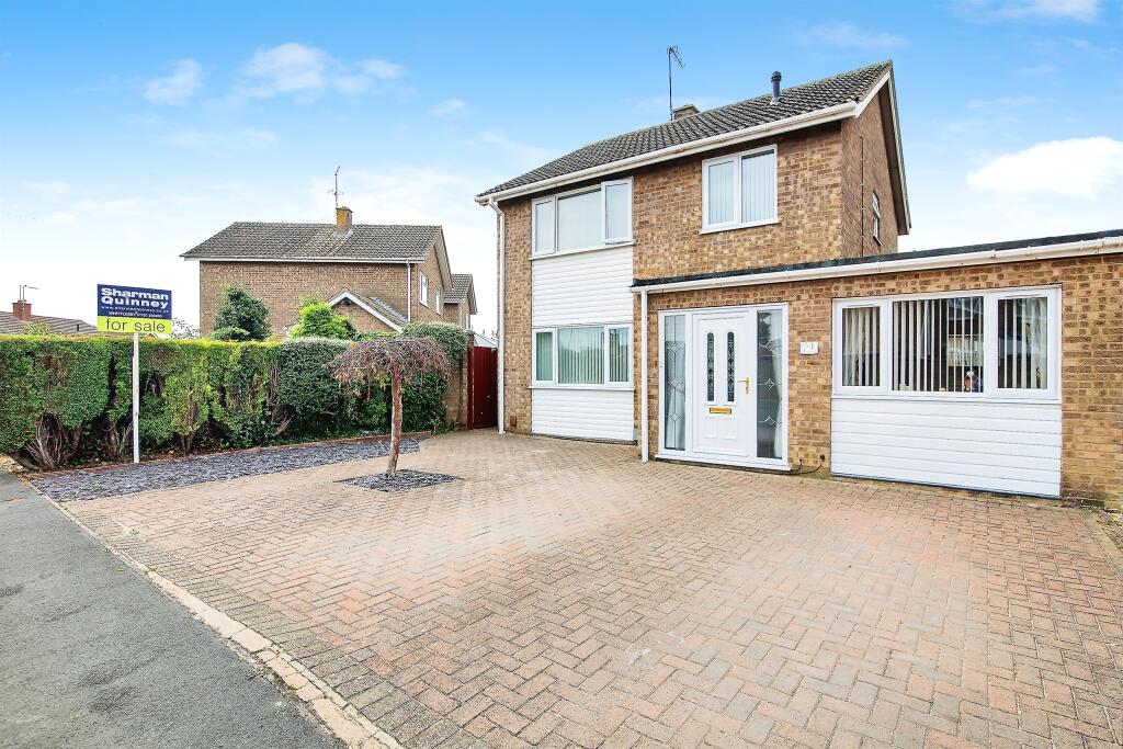 3-bed other on Whiteacres, Whittlesey, Peterborough, £300,000