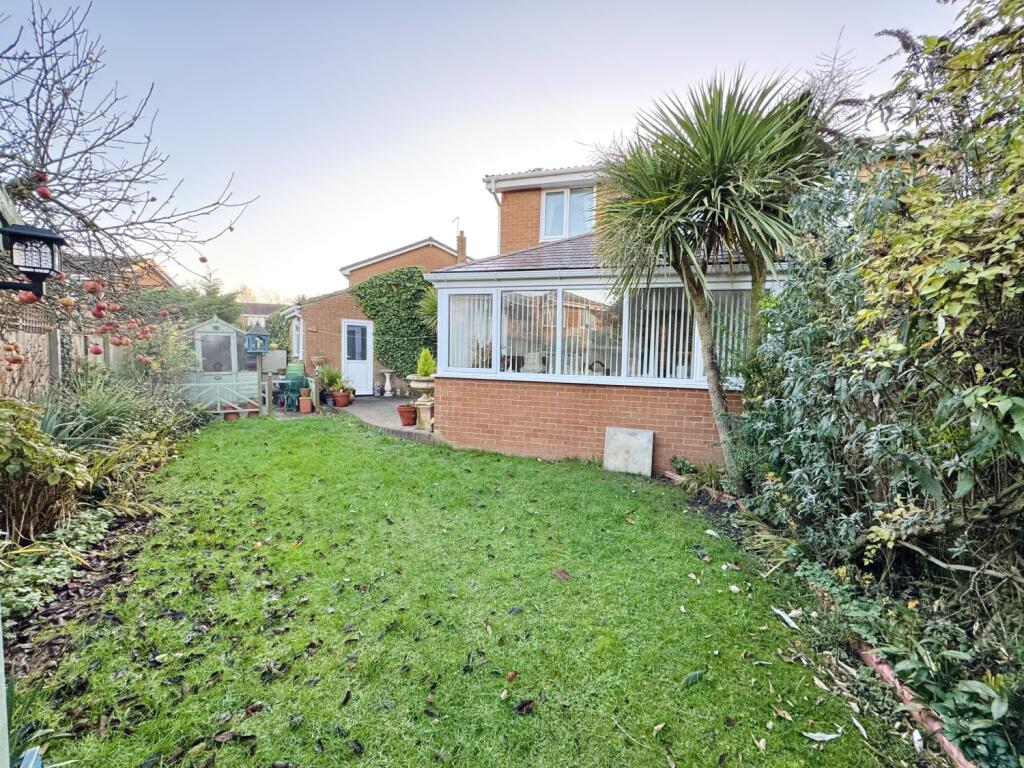 Stainton Way, Peterlee, County Durham, SR8 photo 3